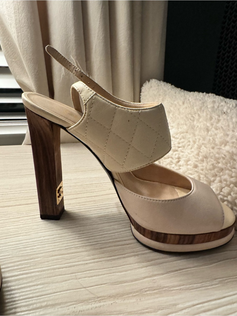 CHANEL Cream Platform Wood Block Slingback Heels CC LOGO - Picture 10 of 15